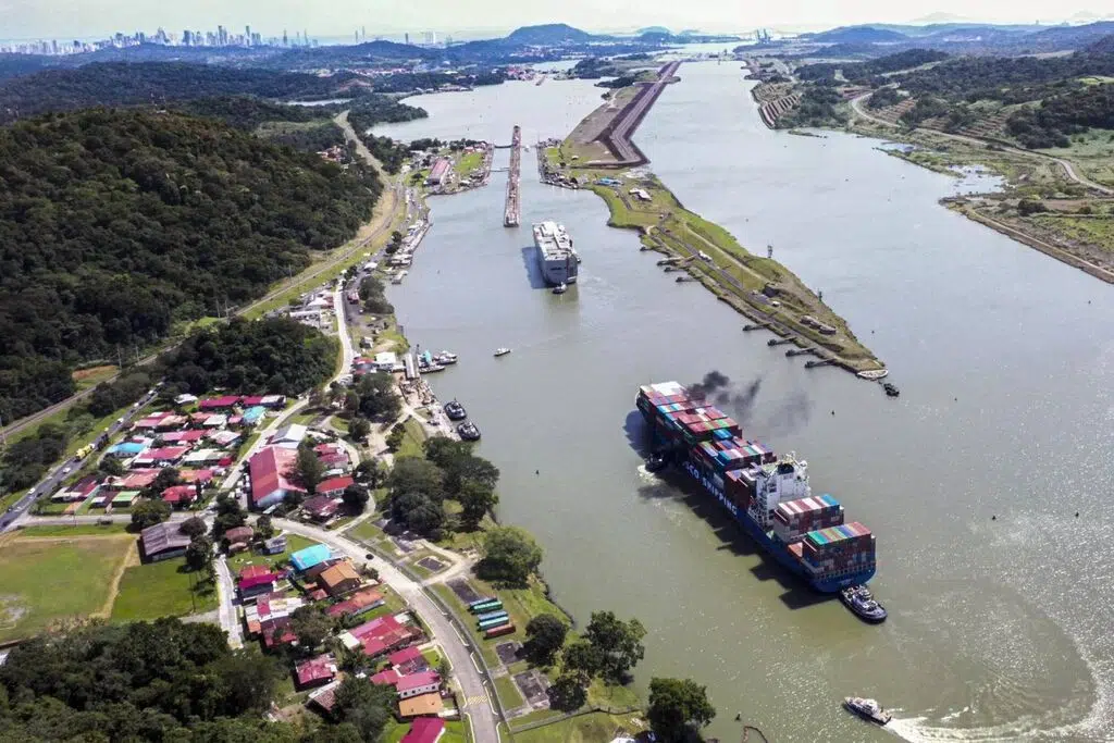 Le canal de Panama engrange des recettes record malgré la sécheresse